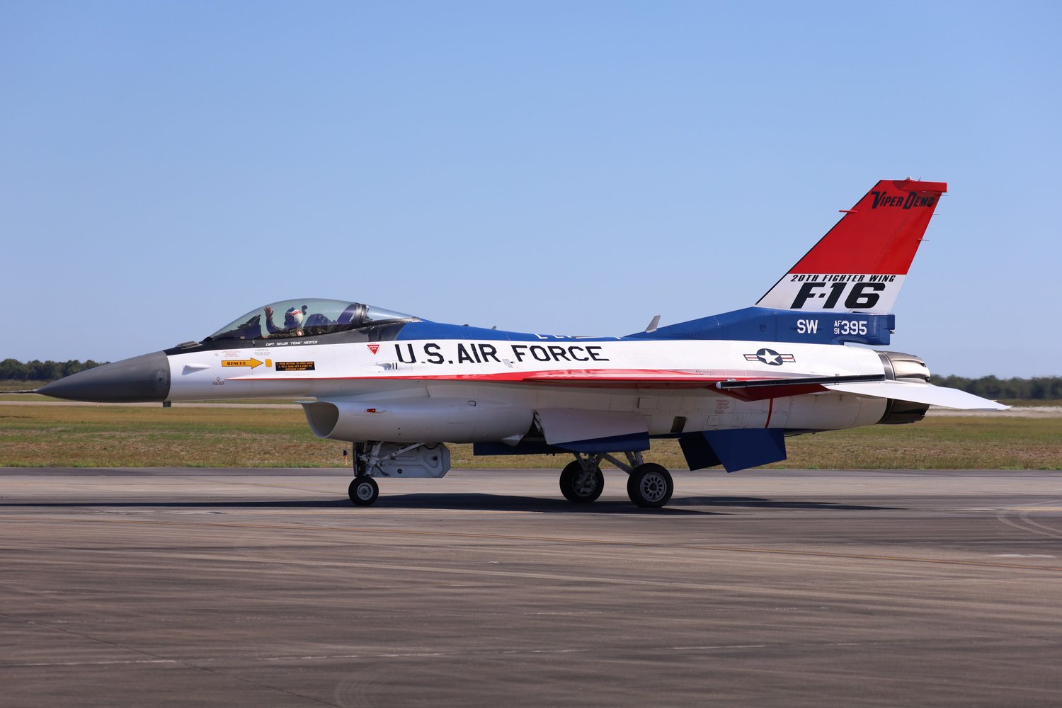 F16 at the 2024 airshow